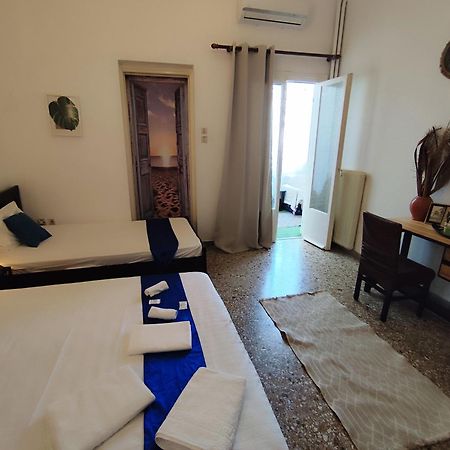 Cozy Room In Quiet Neighbourhood Атина Екстериор снимка