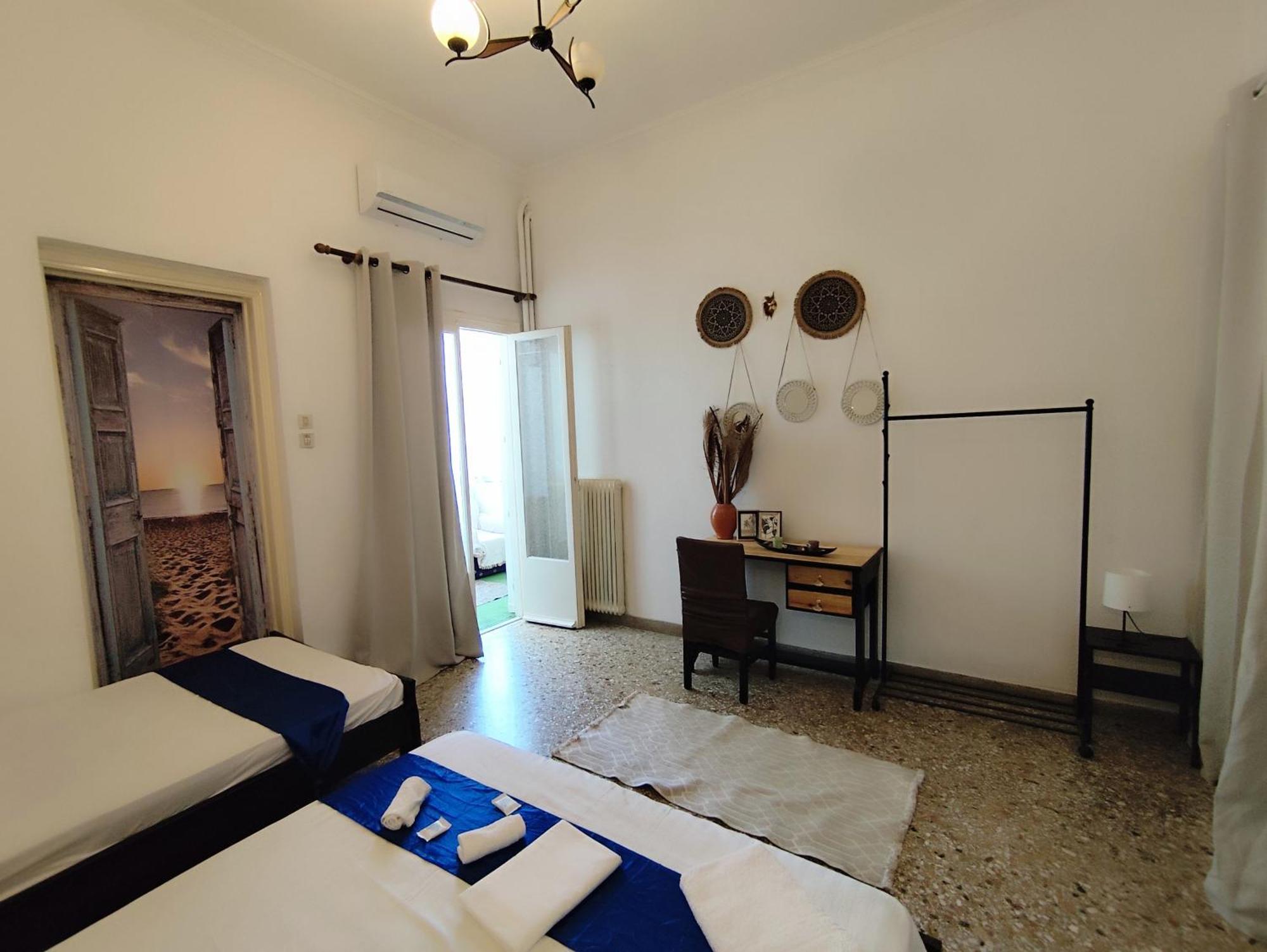 Cozy Room In Quiet Neighbourhood Атина Екстериор снимка